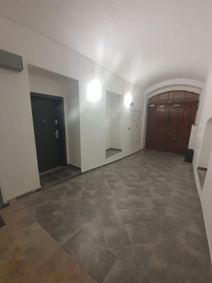 Monar Exclusive Center Free Parking In Garage Apartment Kosice Exterior photo