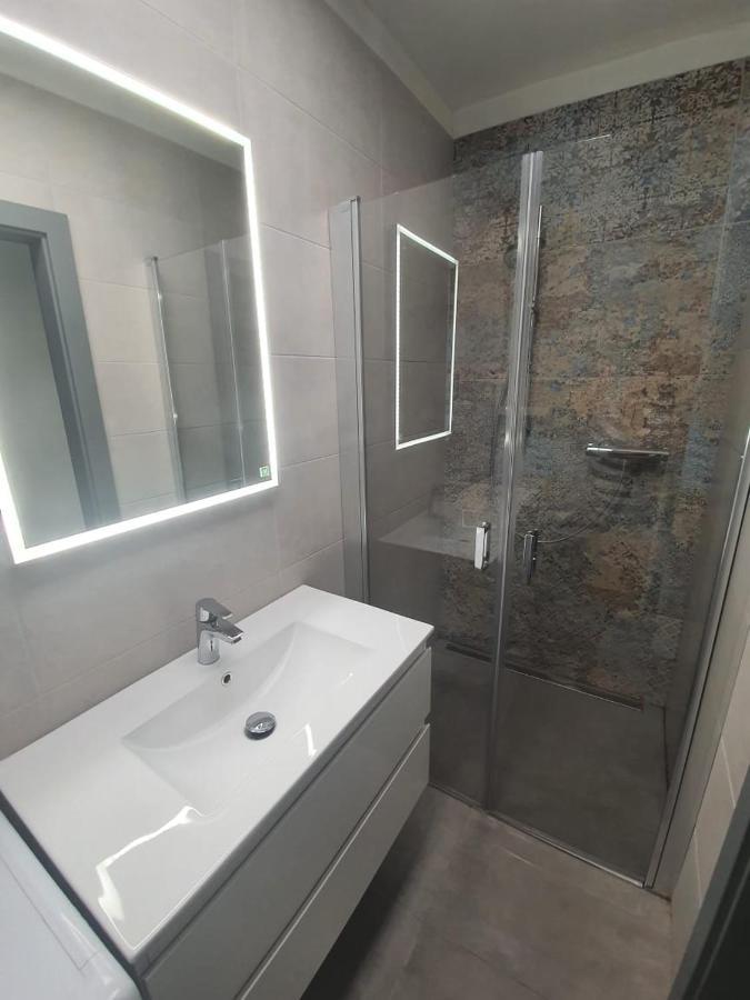 Monar Exclusive Center Free Parking In Garage Apartment Kosice Exterior photo