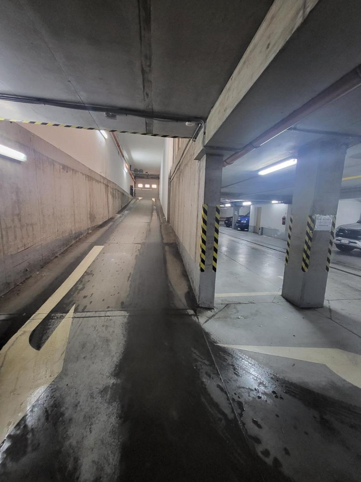 Monar Exclusive Center Free Parking In Garage Apartment Kosice Exterior photo