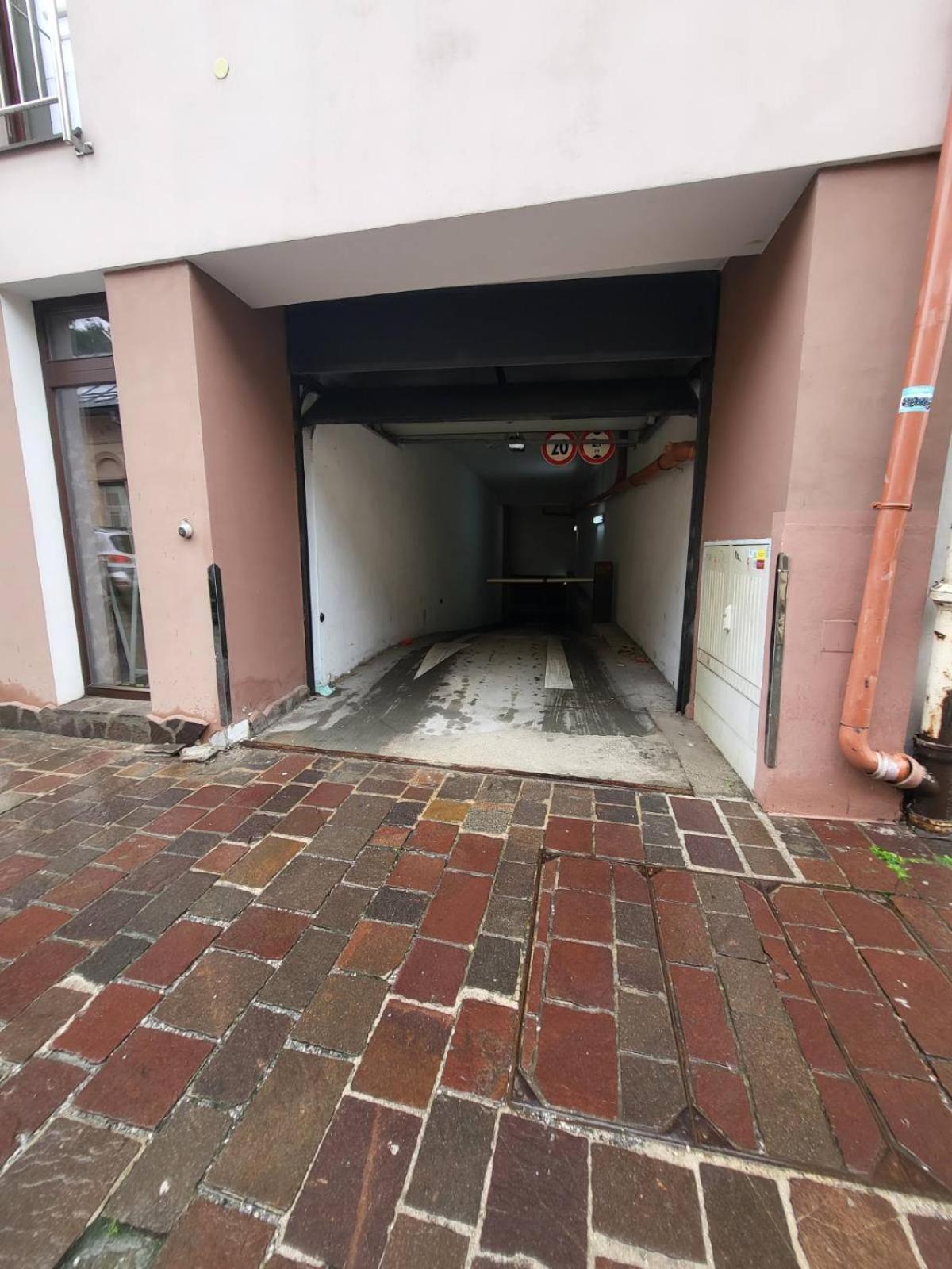 Monar Exclusive Center Free Parking In Garage Apartment Kosice Exterior photo